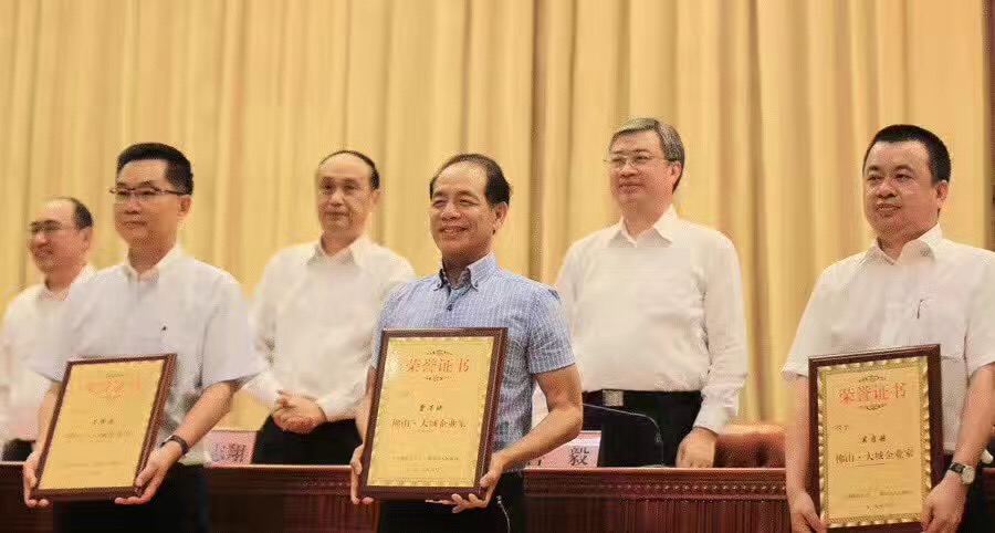 坚美、兴发、凤铝再获佛山市级大奖